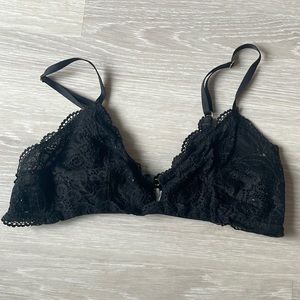**MOVING SALE EVERYTHING MUST GO WILL ACCEPT MOST OFFERS** Aerie Bra